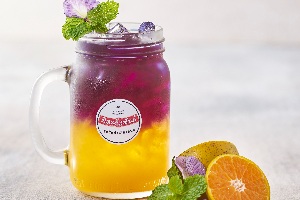 Butterfly Pea with Orange Juice