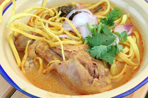 ข้าวซอยไก่