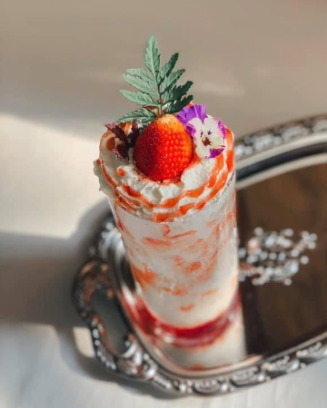 Straw​berry​ Fresh Milk