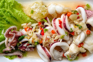 หมึกไข่ นึ่งมะนาว 