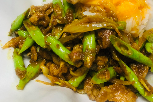 ผัดพริกแกงใต้ ไก่