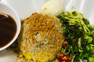 ข้าวยำสมุนไพร สูตรบูดูตูมิฮ์