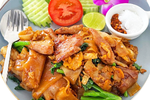 ผัดซีอิ๊วหมู