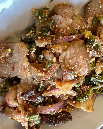 นำ้ตำคอหมูย่าง