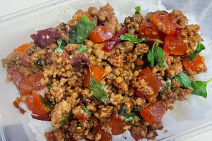 กะเพราหอม 🔥ขายดี  (เผ็ด หอม ดอม ดม)