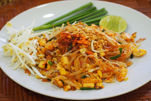 ผัดไทยครัวมัม