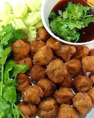 ลูกชิ้นเนื้อ เอ็นกรอบ