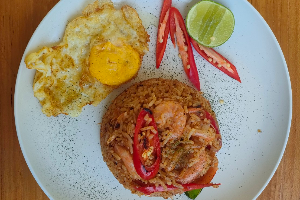 ข้าวผัดต้มยำ