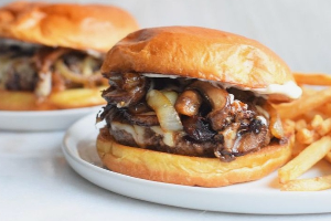 BURGER หมูครีมเห็ด Truffles