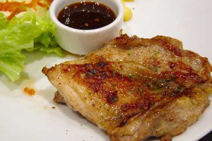 ST ไก่จิ้มแจ่ว spicy chicken