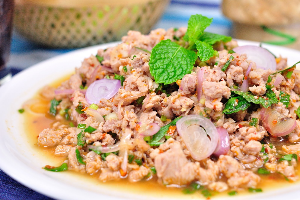 ลาบหมู (Spicy minced pork salad)