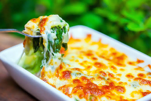 ผักโขมอบชีส baked spinach with cheese
