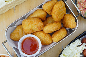 นักเก็ตไก่ทอด (chicken Nugget)
