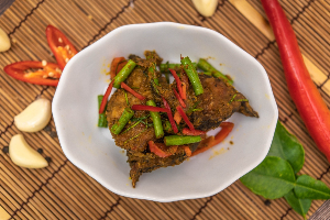 เครื่องแกงปลาดุกราดข้าว