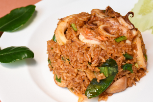 ข้าวผัดต้มยำ