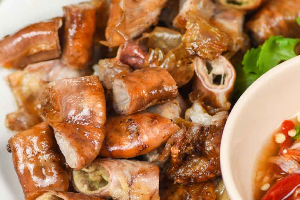 ไส้หมูย่าง