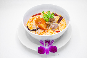ต้มข่าไก่ ( Tom Kha Chicken )