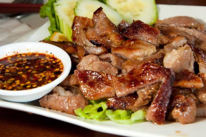 คอหมูย่าง 碳烤猪颈肉 