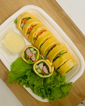 สลัดโรล ไข่เจียว