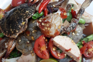 เกาเหลาปูม้า กุ้งสด