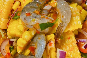 ยำข้าวโพดกุ้งสด