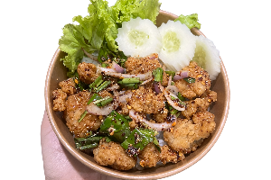 ข้าวยำไก่แซ่บ