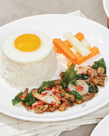 ข้าวกะเพรากุ้ง+หมูย่าง