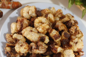 เอ็นเนื้อแดดเดียวทอดกรอบ