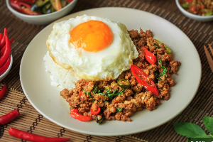  กระเพราหมูสับ