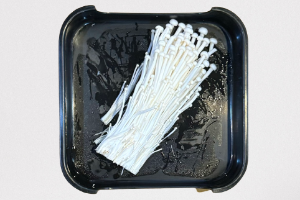 เห็ดเข็มทอง / Enoki Mushroom