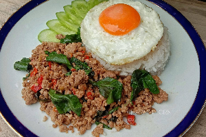 ข้าวกะเพราหมู
