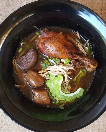 ก๋วยเตี๋ยวไก่ สองอย่าง