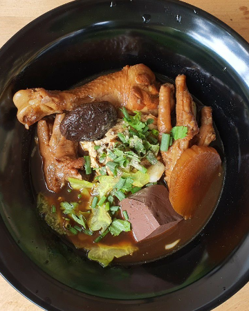 ก๋วยเตี๋ยวไก่ สามอย่าง