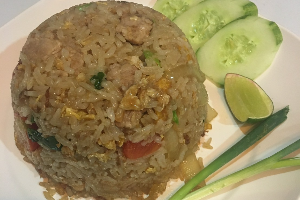 ข้าวผัดหมู