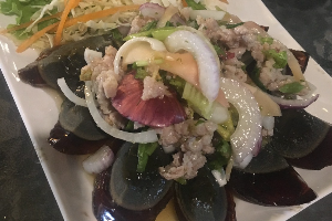 ยำไข่เยี่ยวม้า