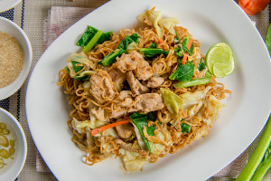 ผัดมาม่า