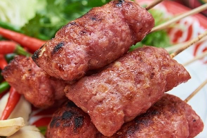 แหนมย่าง