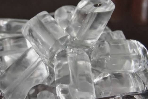 น้ำแข็ง