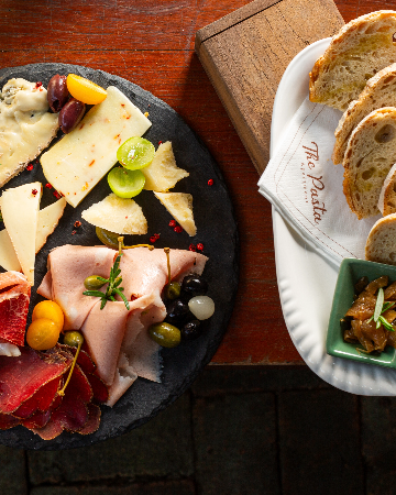 Tagliere Di Formaggi & Salumi (Small)