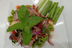 พล่าเนื้อ/หมู