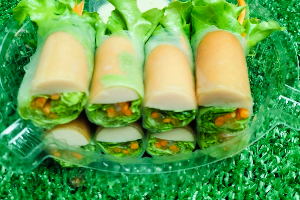 สลัดโรลใส้กรอก