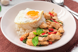 ผัดกระเพราไก่