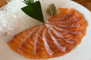 แซลมอนแล่บาง