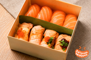 Salmon Seasons Sushi Set