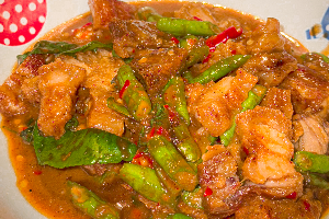ผัดพริกแกงหมู (กับข้าว)