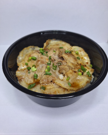 ข้าวหน้าหมูสามชั้นชาชู