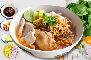 ข้าวซอยไก่และหมูหมัก