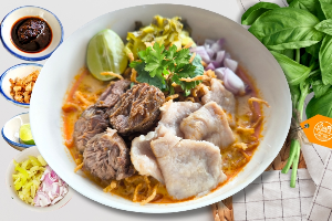 ข้าวซอยหมูตุ๋นหมูหมัก