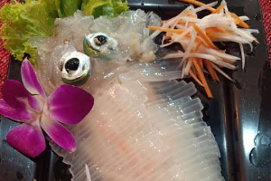 หมึกซาซึมิ 