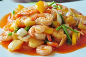 ผัดเปรี้ยวหวานทะเล  (Sweet and Sour Shrimp  Stir Fry)
